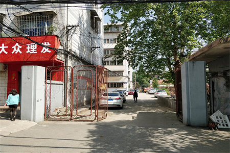 四实小附近名仕佳苑精装两室两厅可分期可议价