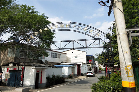 云门山花园电梯顶复110平精装带车库储藏室120万可按揭